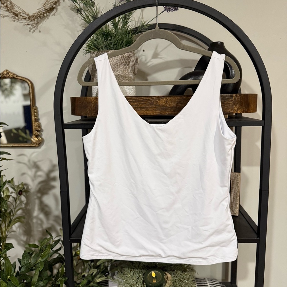 🤍 Halife White Sleeveless Stretch Tank Top | Size L 🤍